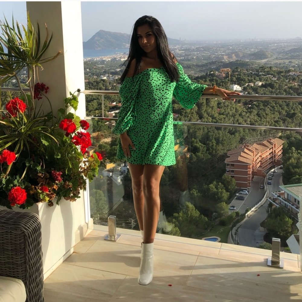 ASOS cute green/black polka dot dress 👗